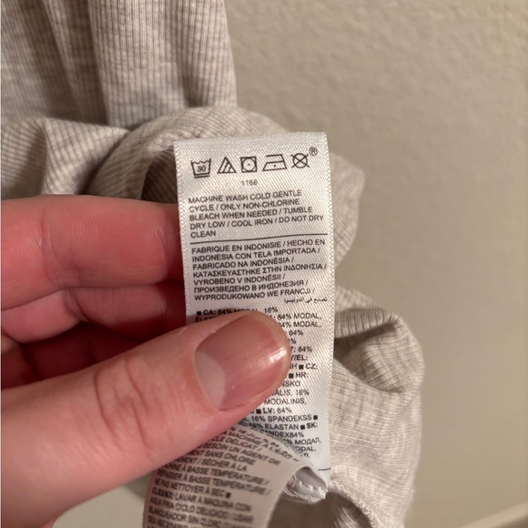 Athleta Signature Rib Tank - Picture 5 of 6